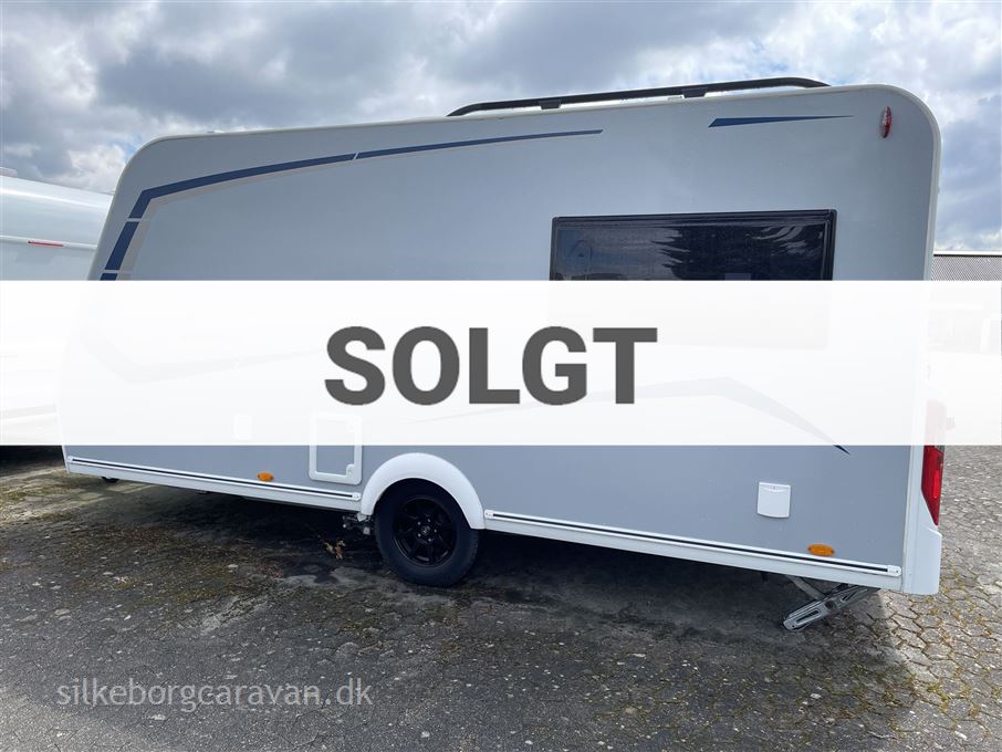 Caravelair Antares Titanium 430